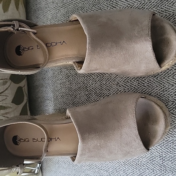 Big Buddha Women's Tan Wedge Sandals - Picture 2 of 8